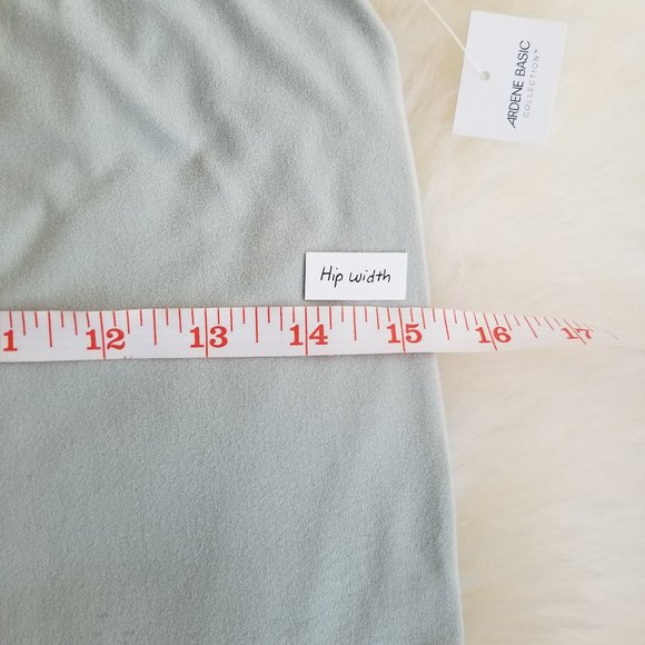 $5 Add on | High waisted biker shorts (medium) - Picture 6 of 9